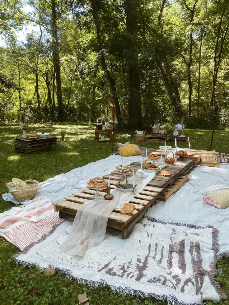 Picnic in natura - The Cozy Candle experience