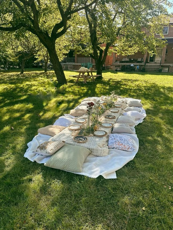Picnic in natura - The Cozy Candle experience