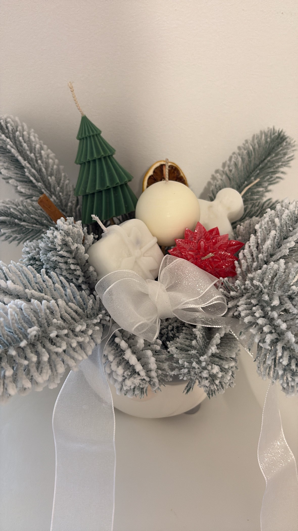 Aranjament de Craciun cu lumanari