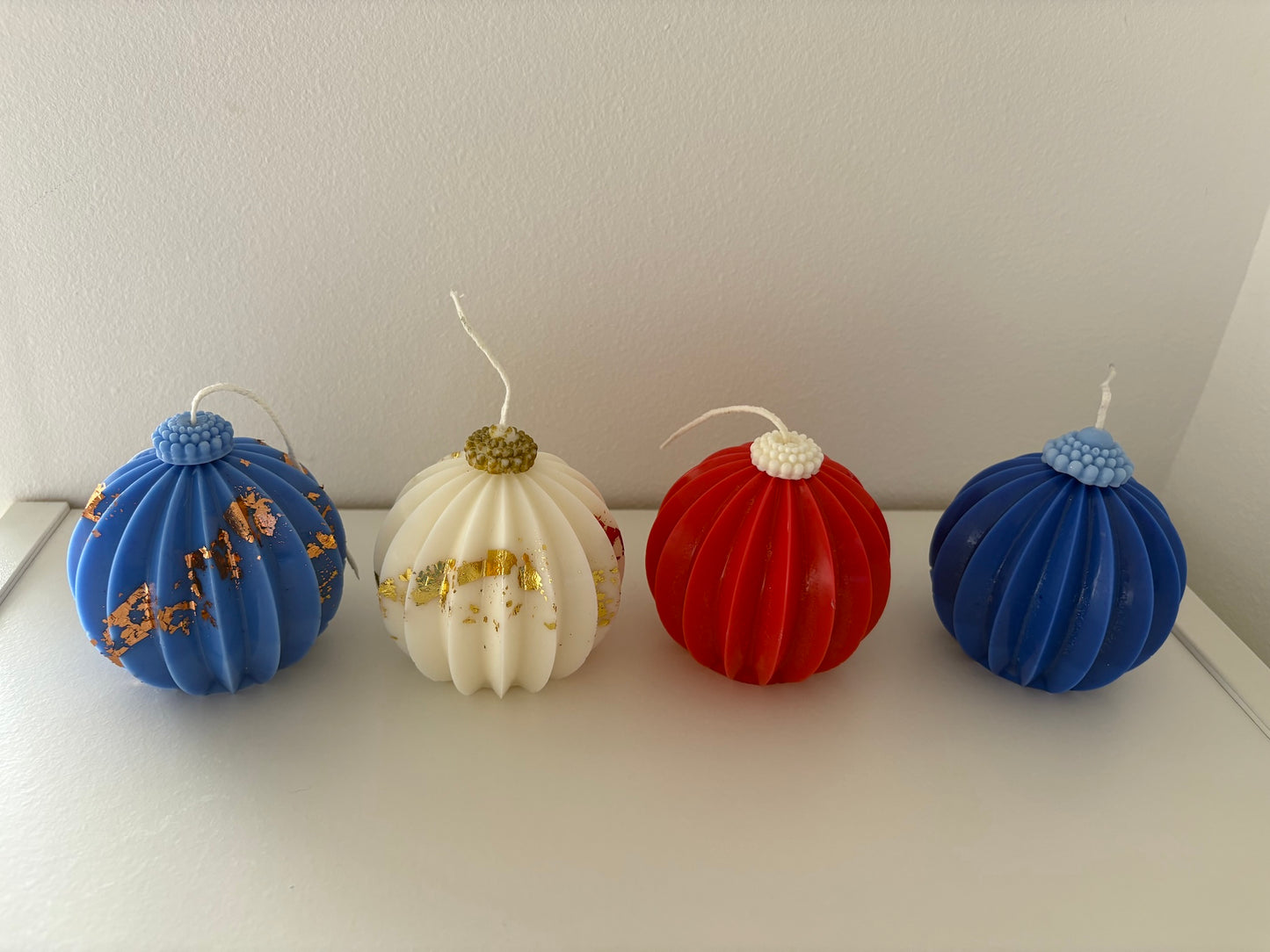 Set 4 lumanari tip glob