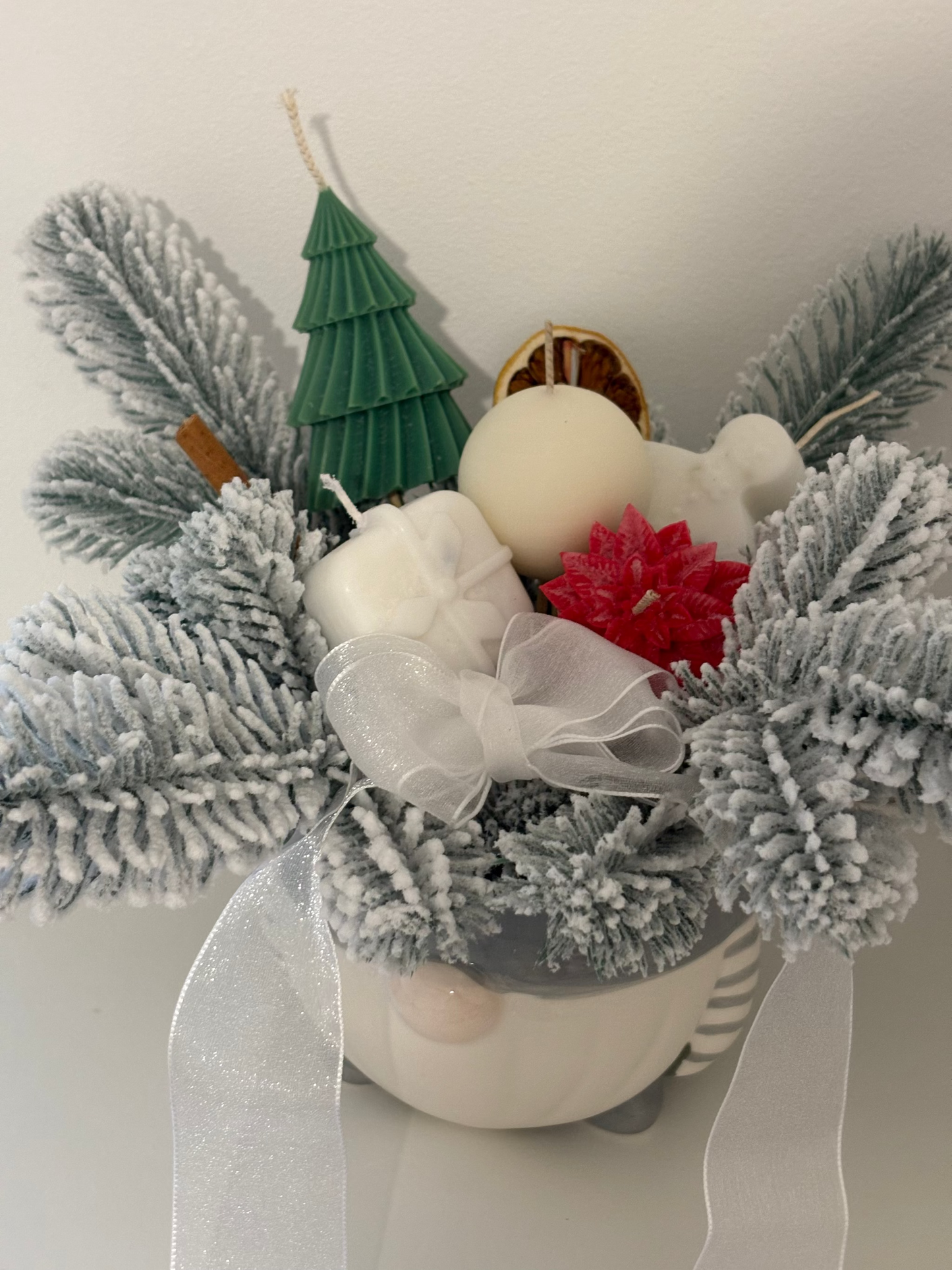 Aranjament de Craciun cu lumanari