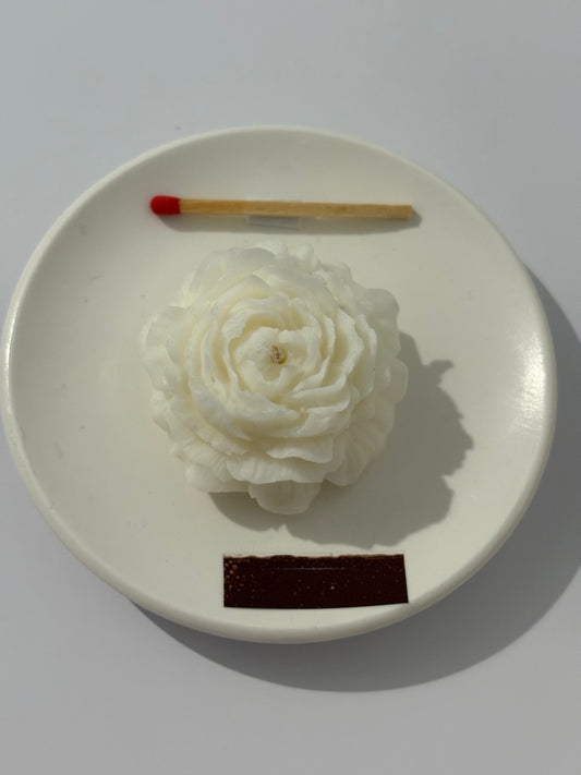 Martisor Bujor cu farfurioara ceramica